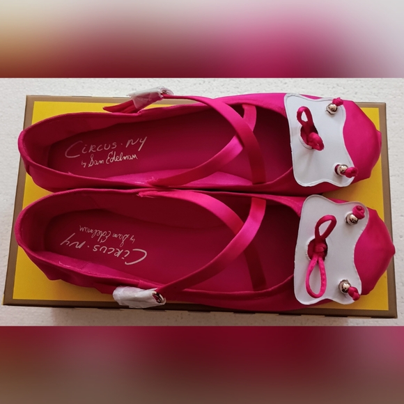 Circus by Sam Edelman Fuchsia Ballet Flats - Picture 5 of 5